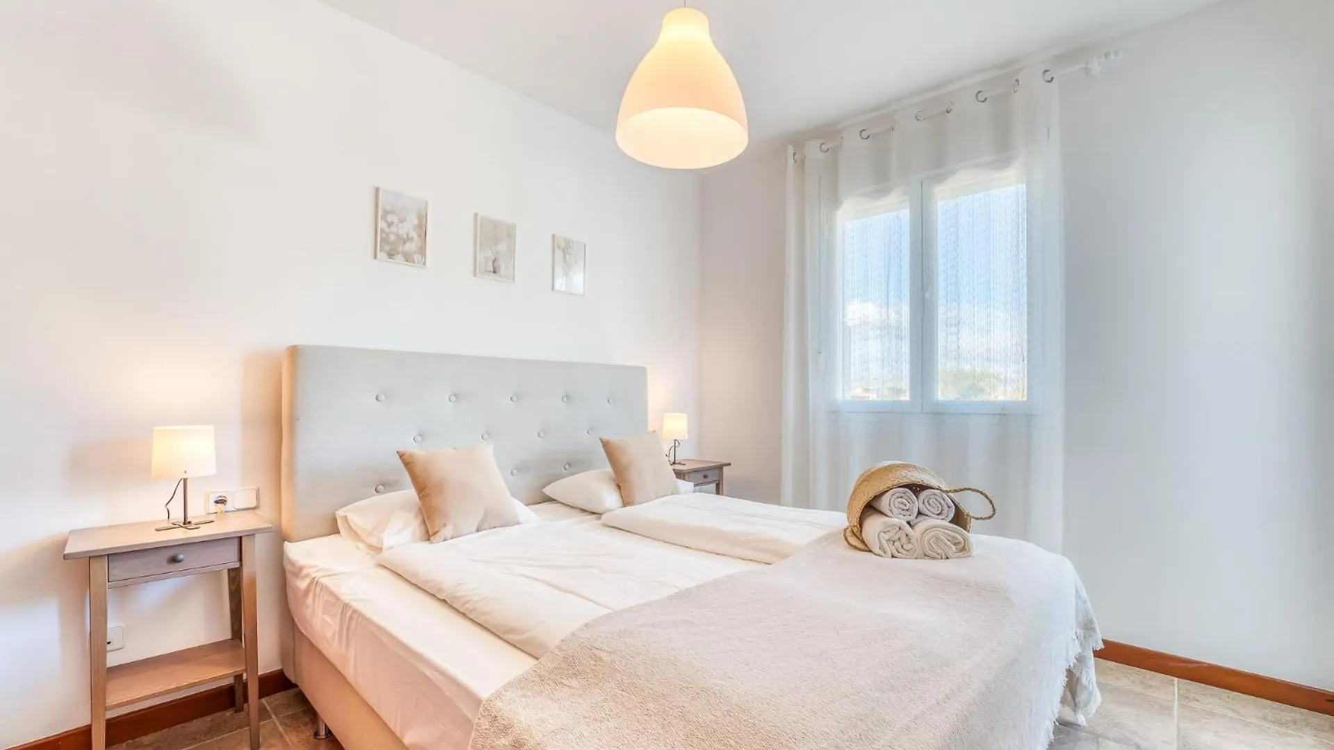 Traumhafte Villa Maricel Fuer 8 Gaeste Am Meer アルクディア